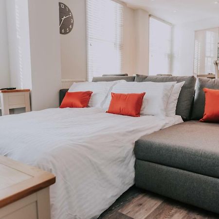 Cavendish House With Secure, Allocated Parking, 2 Mins Walk From Windsor Castle エクステリア 写真