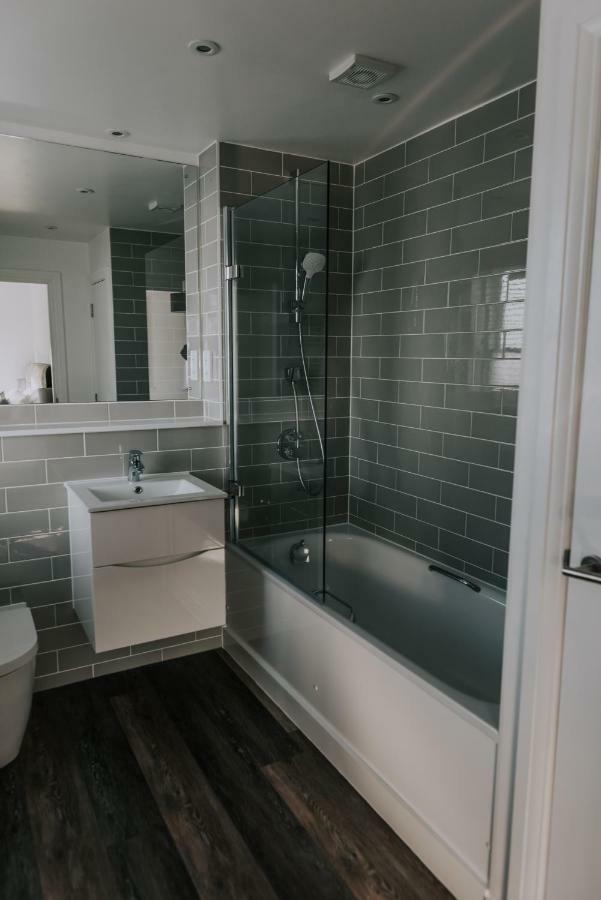 Cavendish House With Secure, Allocated Parking, 2 Mins Walk From Windsor Castle エクステリア 写真