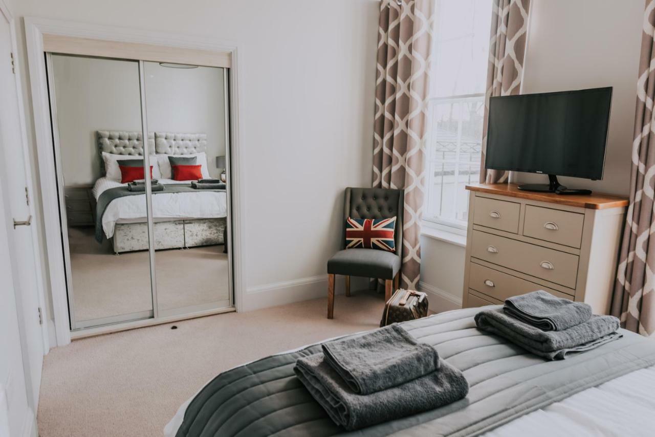 Cavendish House With Secure, Allocated Parking, 2 Mins Walk From Windsor Castle エクステリア 写真
