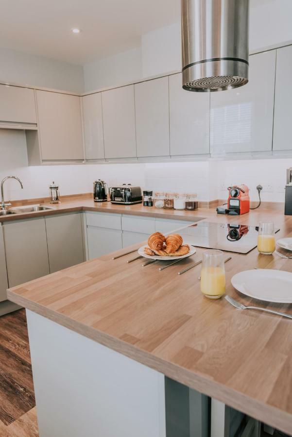 Cavendish House With Secure, Allocated Parking, 2 Mins Walk From Windsor Castle エクステリア 写真