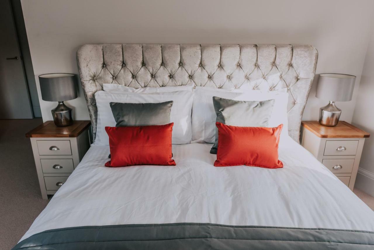 Cavendish House With Secure, Allocated Parking, 2 Mins Walk From Windsor Castle エクステリア 写真