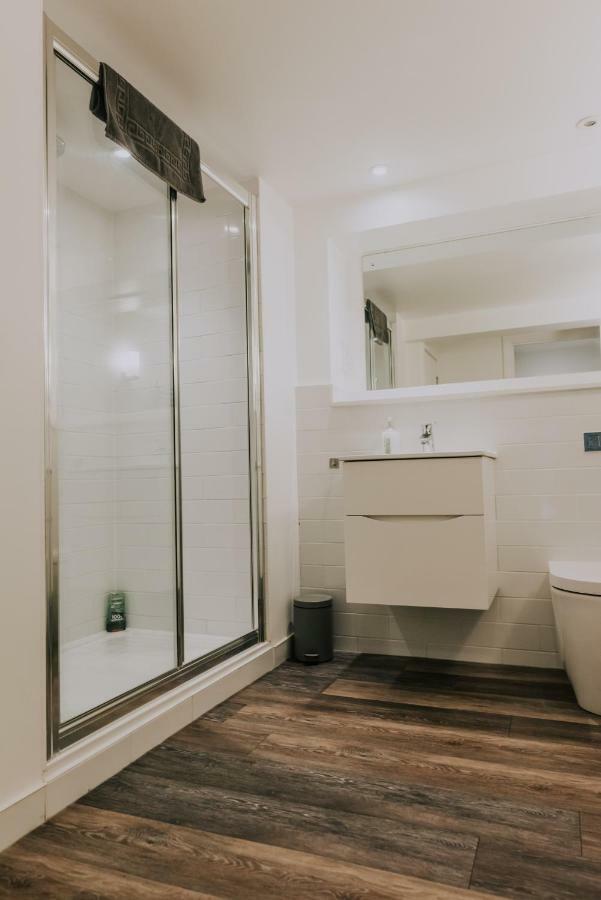 Cavendish House With Secure, Allocated Parking, 2 Mins Walk From Windsor Castle エクステリア 写真